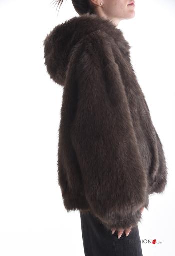 Giacca pelliccia sintetica senza fodera con tasche con zip con cappuccio - ph 3