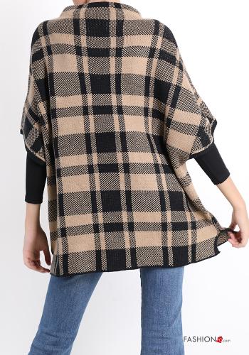 Tartan Poncho with pockets - ph 2