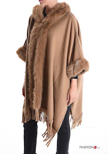 Kunstfell Cape mit Kapuze mit Fransen - ph 3