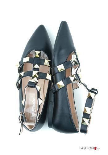 Scarpe basse ecopelle regolabile con borchie con cinturino - ph 3