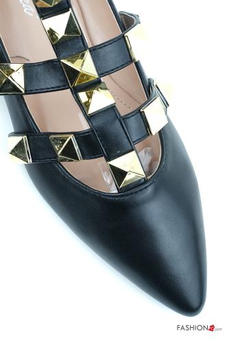 Scarpe basse ecopelle regolabile con borchie con cinturino - ph 4