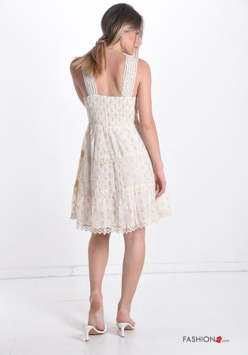 Copricostume in Cotone  con balze pizzo scollo a V - ph 2