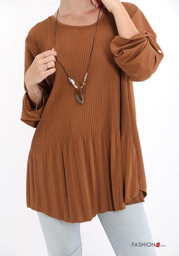 Blusa  con collana con bottoni - ph 1
