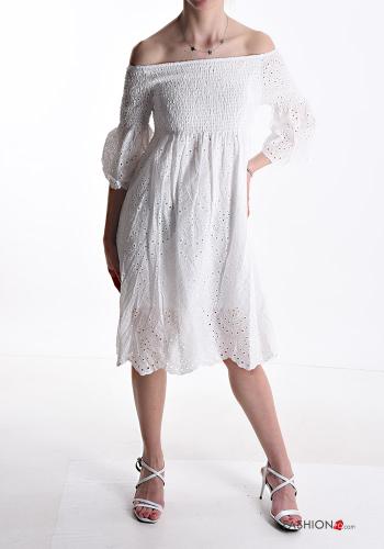 Kleid aus Baumwolle mit gummizug englische stickerei 3/4 ärmel