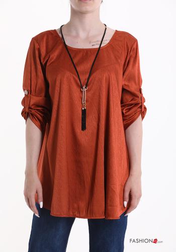 Blusa con collana maniche a tre quarti - ph 1
