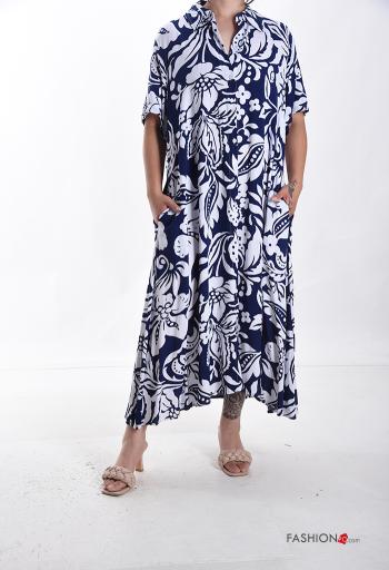 Dress with buttons with pockets