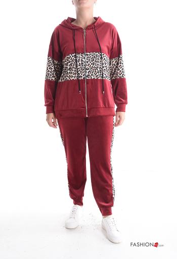 Conjunto com fecho com capuz