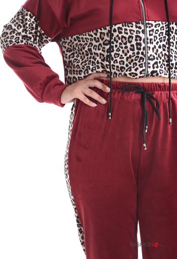 Conjunto com fecho com capuz - ph 4