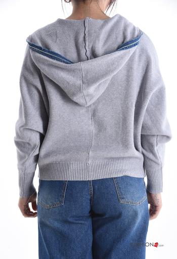 Felpa con tasche con bottoni con cappuccio - ph 2