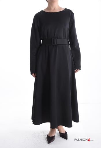 Robe avec ceinture en tissu