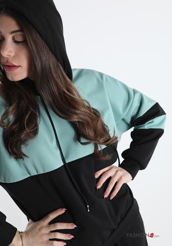 Traje de deporte  con bolsillos con capucha - ph 4