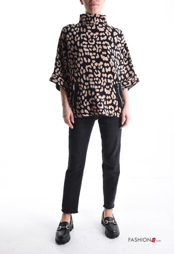 Maglione Fantasia animalier maniche a tre quarti con zip a collo alto con tasche - ph 5