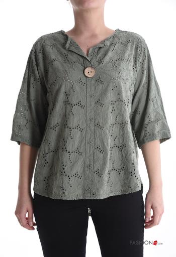 Blusa in Cotone Fantasia ricamata in pizzo sangallo con bottoni maniche a tre quarti