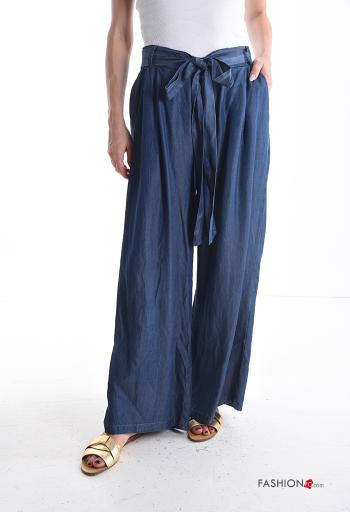 Trousers with belt with pockets