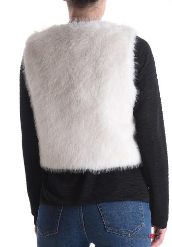 faux fur Gilet with pockets - ph 2