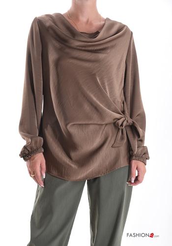 Tunic with bow
