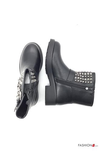 Stivaletti  con borchie con zip con cinturino - ph 2