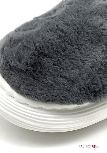 Set mit 36 Paar Hausschuh mit Fell - ph 4