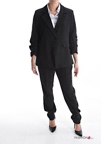 Tailleur con bottoni maniche a tre quarti - ph 1