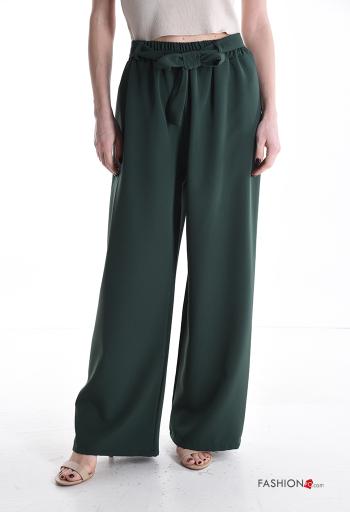 Pantalone wide leg con cintura in stoffa con elastico
