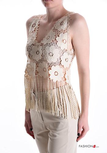Top in Cotone Fantasia ricamata scollo a V con frange - ph 3