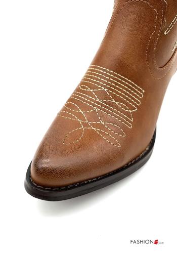 Embroidered Boots with zip - ph 2