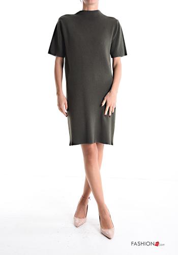 Vestido manga corta por la rodilla de cuello alto