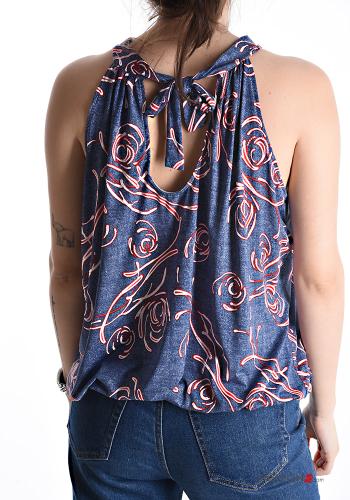 Top senza maniche scollato sulla schiena Fantasia astratta con fiocco - ph 2