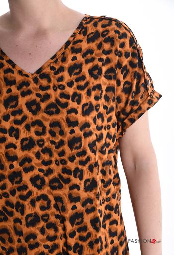 T-shirt manga curta Padrão animal gola V - ph 4