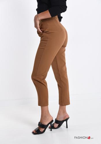 Pantalone con tasche - ph 3
