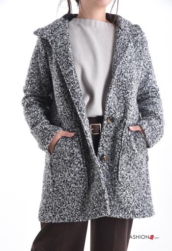 Cappotto con tasche con bottoni con cappuccio