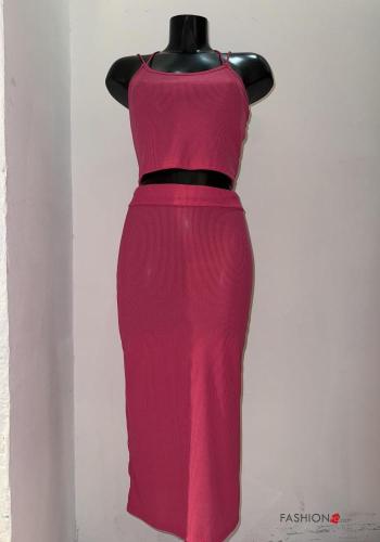 Coordinato costine scollato sulla schiena con elastico con spacco