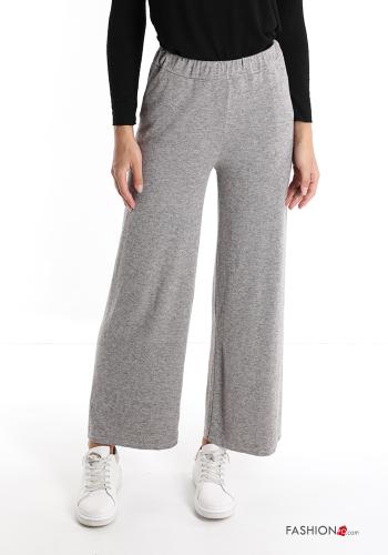 Pantalone con tasche