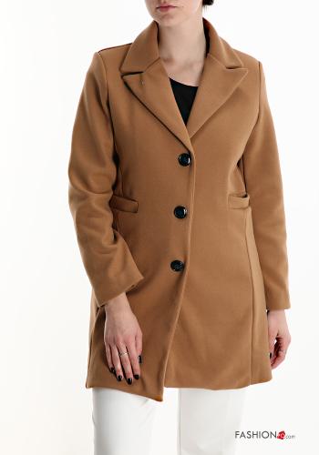 Cappotto con bottoni con tasche