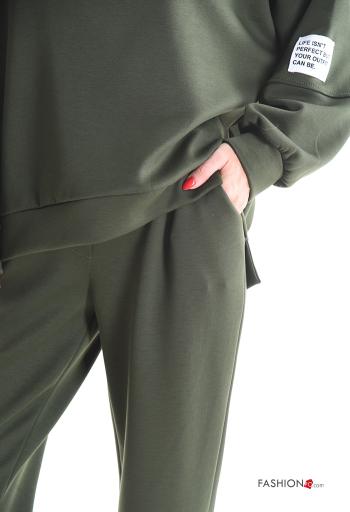 Tuta sportiva maniche lunghe girocollo con tasche con elastico - ph 4