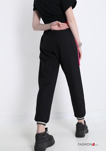 Pantalone sportivo con fiocco - ph 2